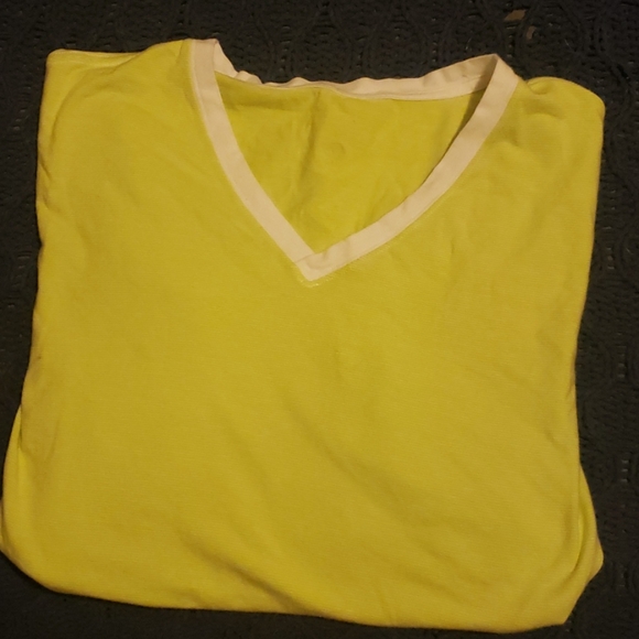 Mens XL v neck 5 year basic t lululemon - Picture 1 of 2